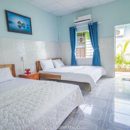 Ruby Phu Quoc Hostel エクステリア 写真