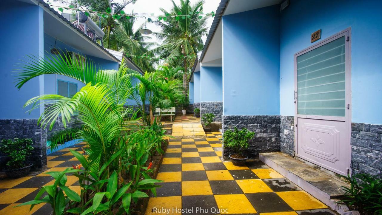Ruby Phu Quoc Hostel エクステリア 写真